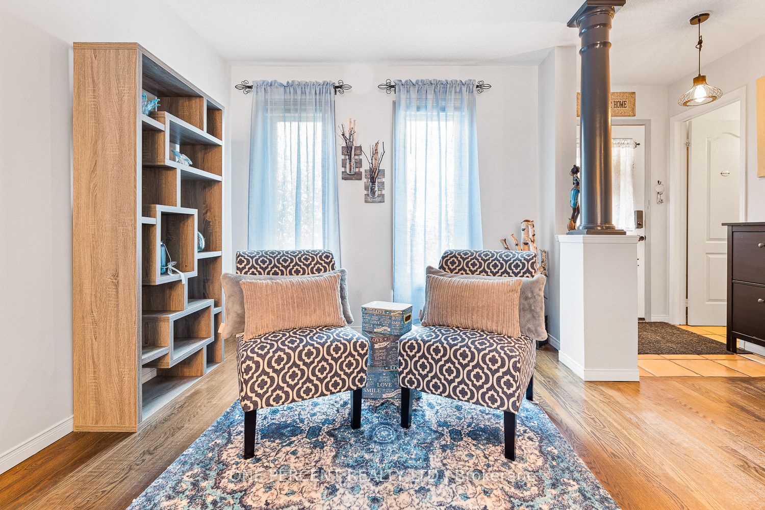 303 Dogwood St