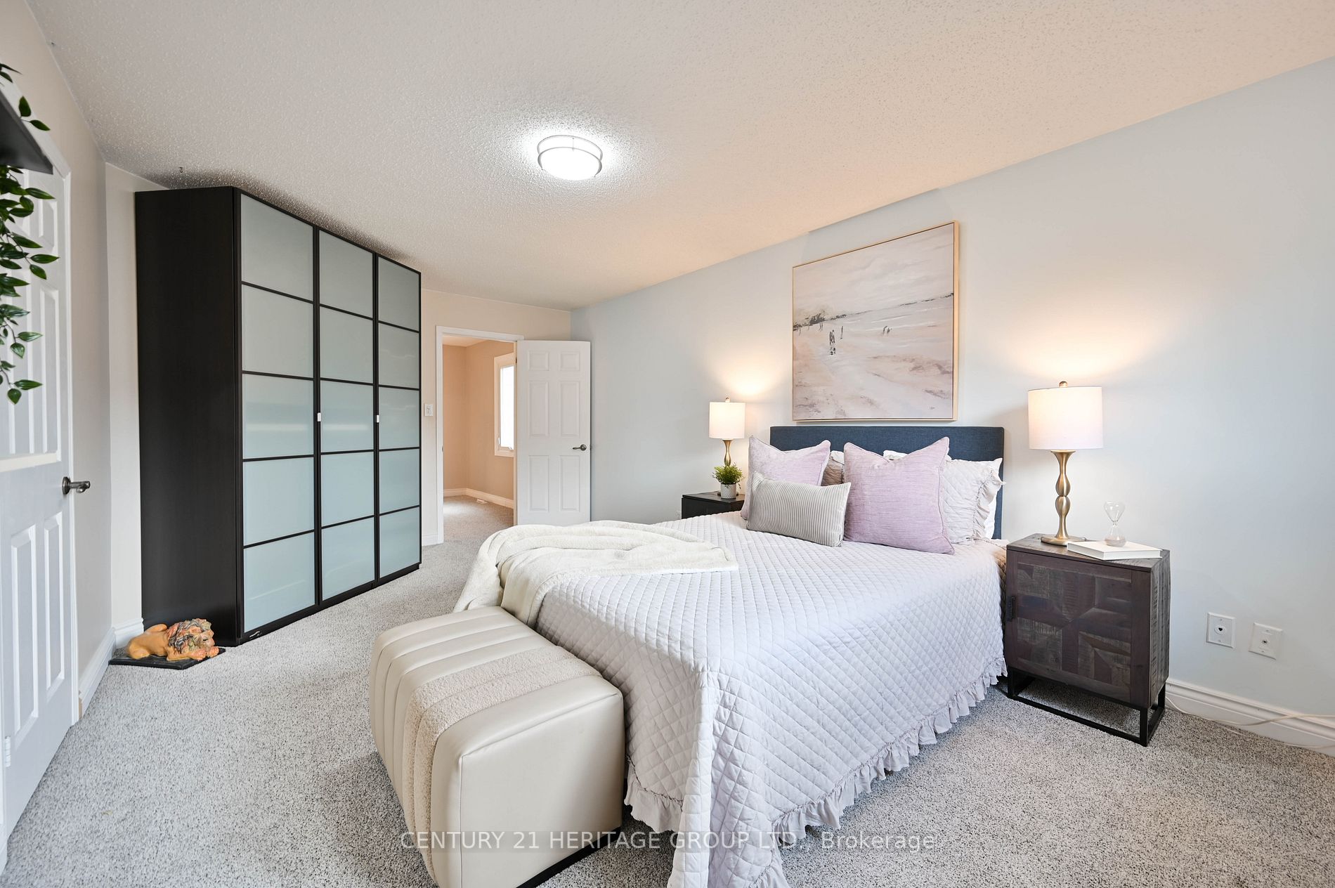 18 Egan Cres