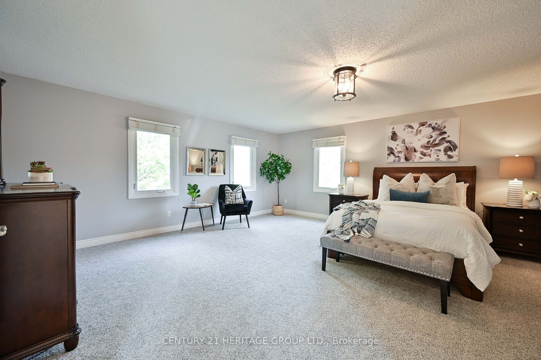 18 Egan Cres