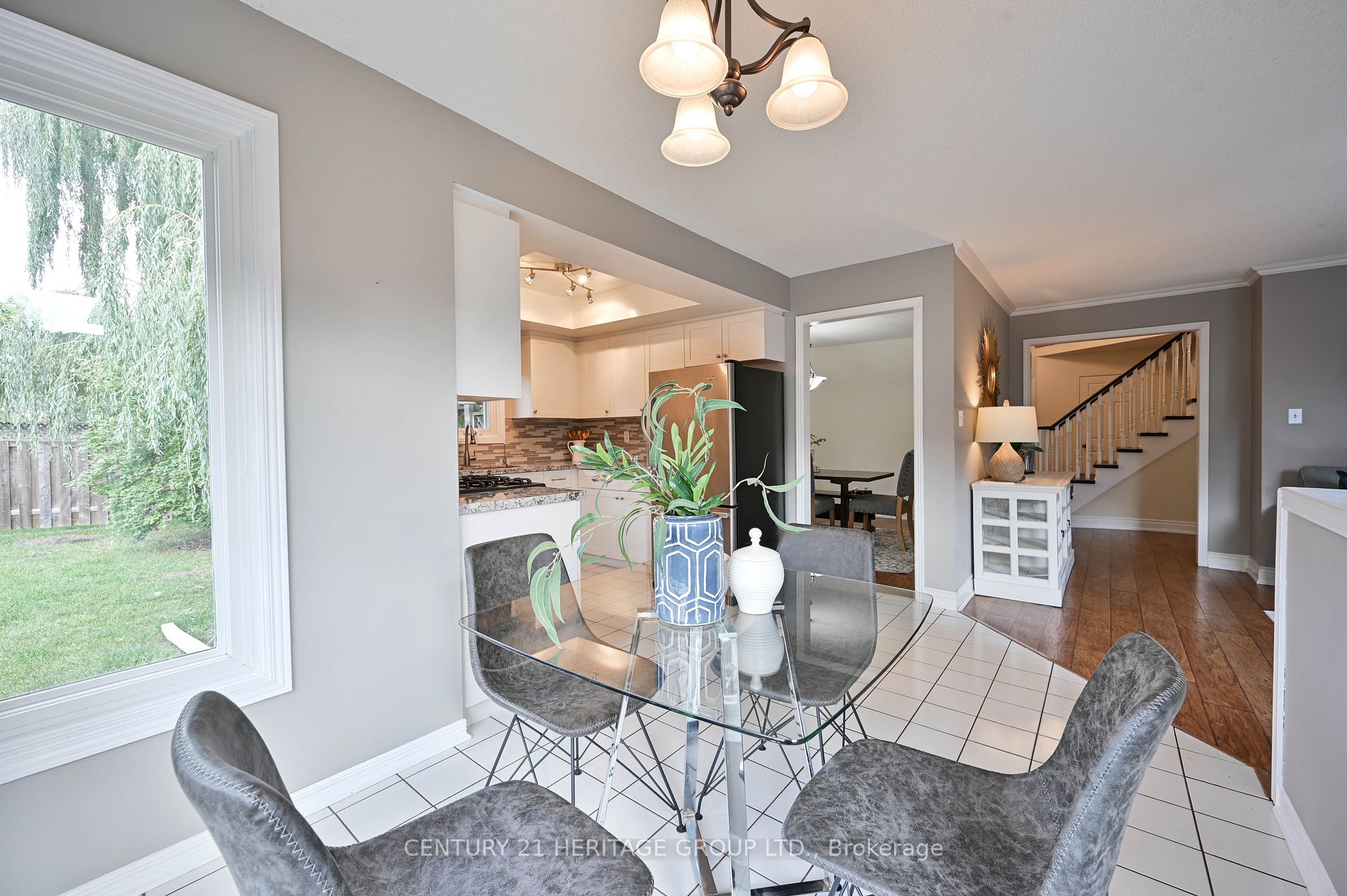 18 Egan Cres