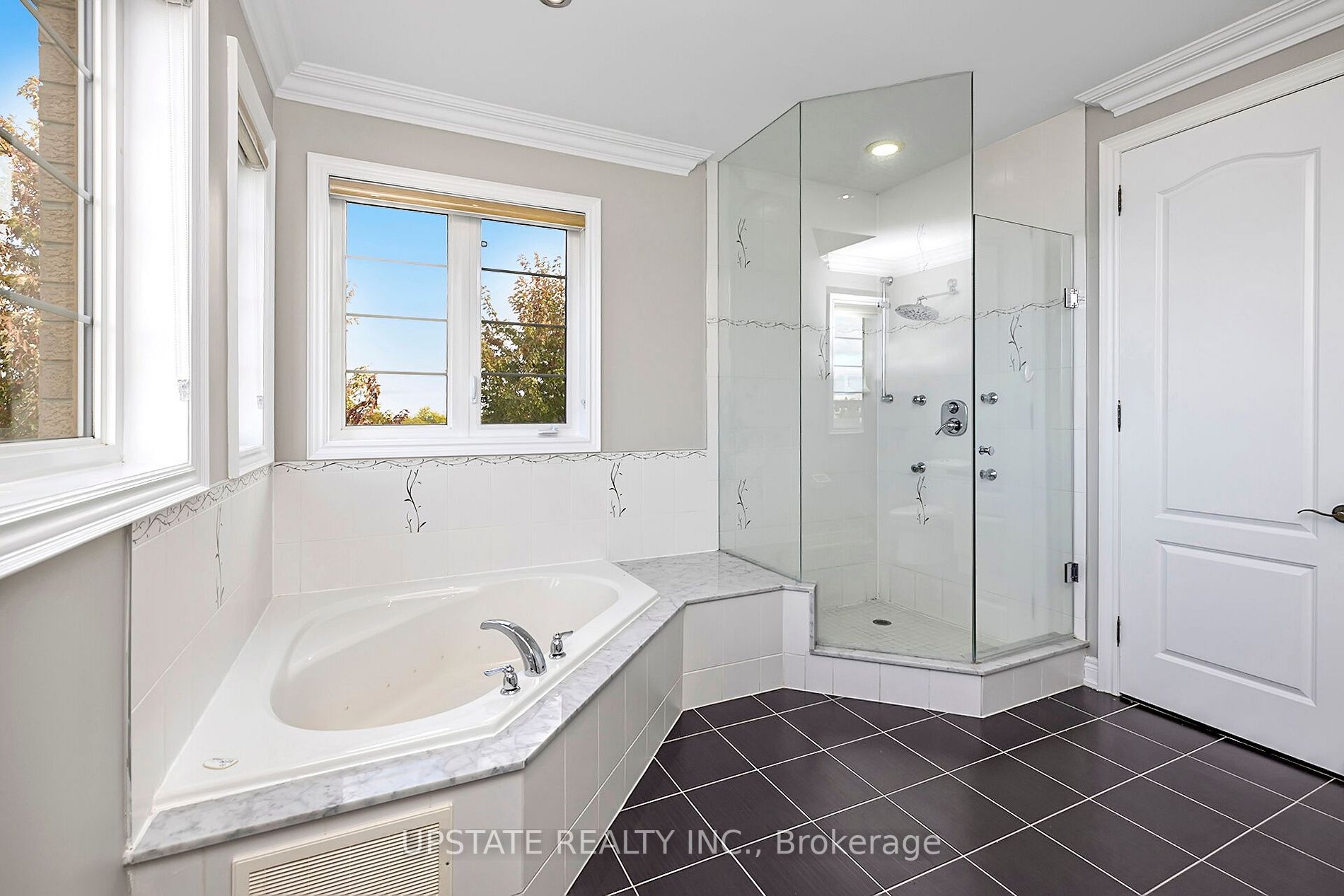 29 Haywood Dr