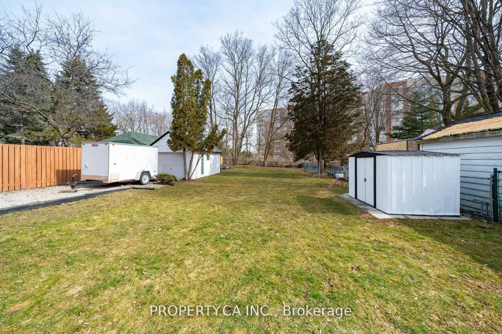 1079 Deta Rd
