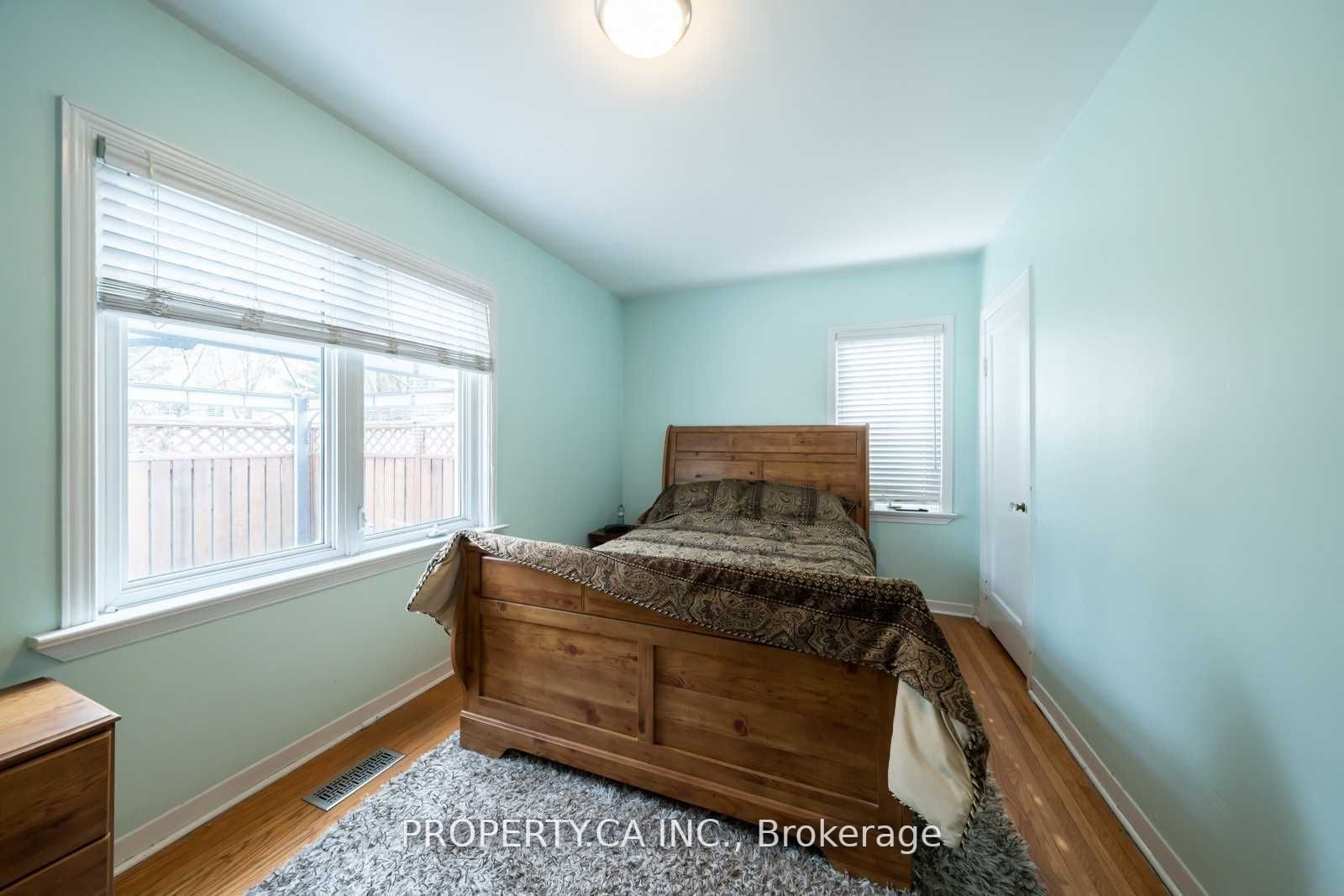 1079 Deta Rd