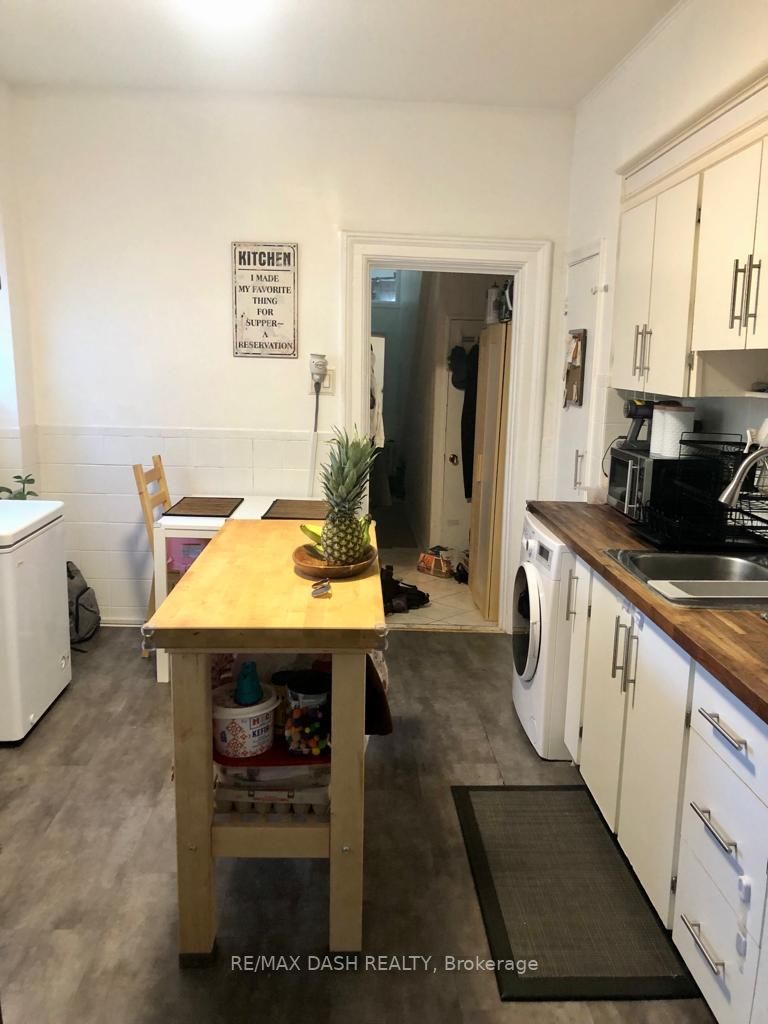 10 Abbs St, #Main
