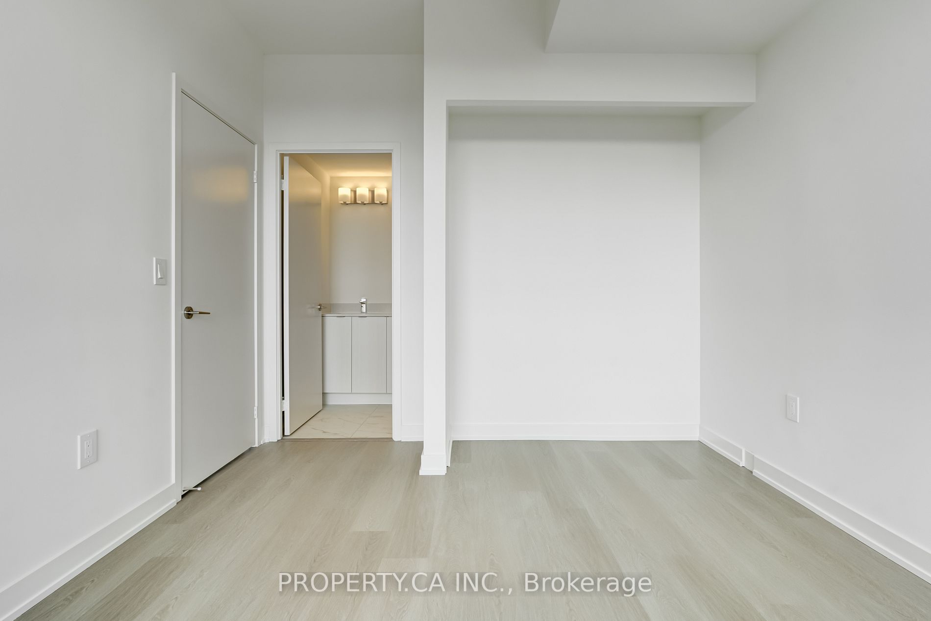 859 The Queensway, #713