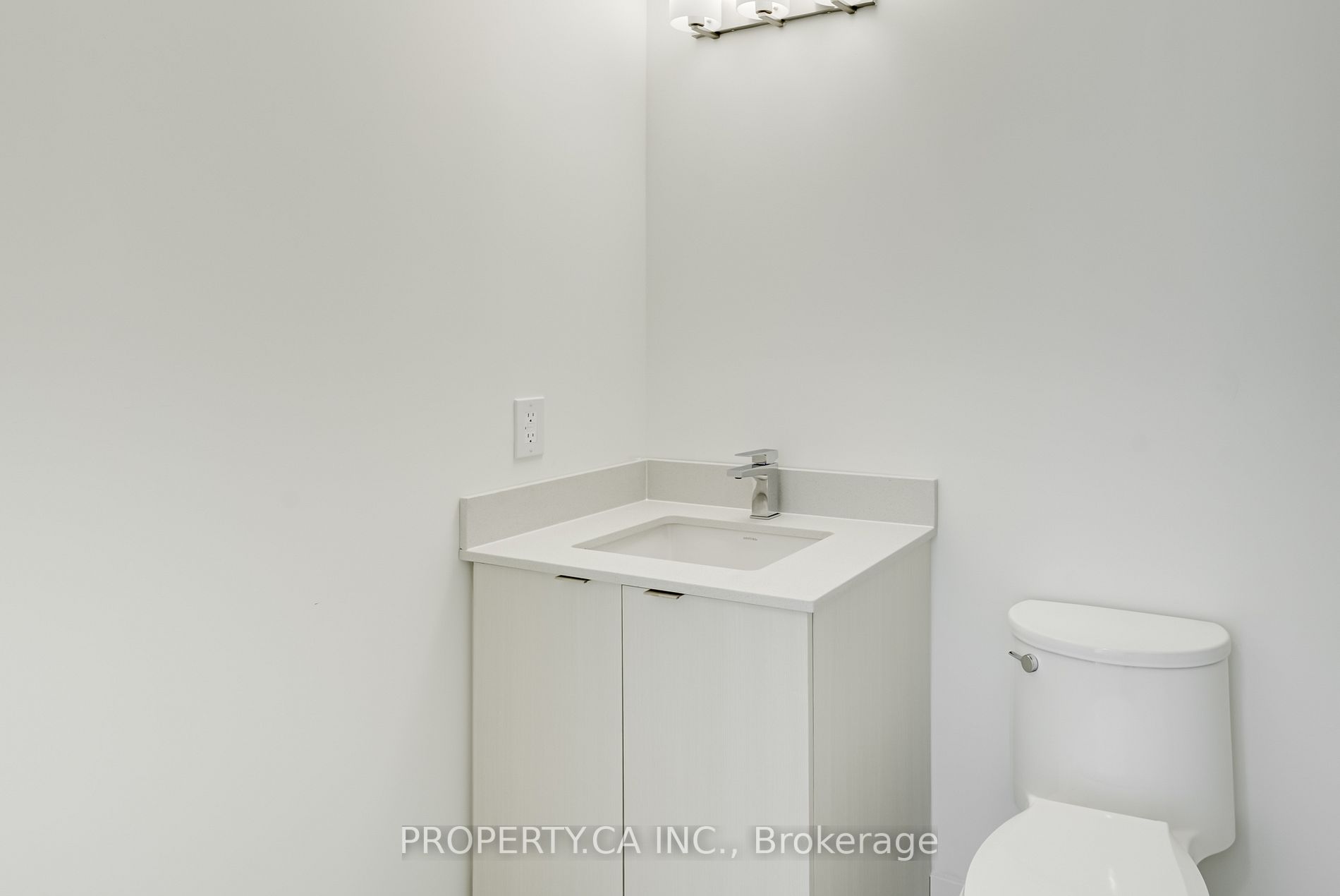 859 The Queensway, #713