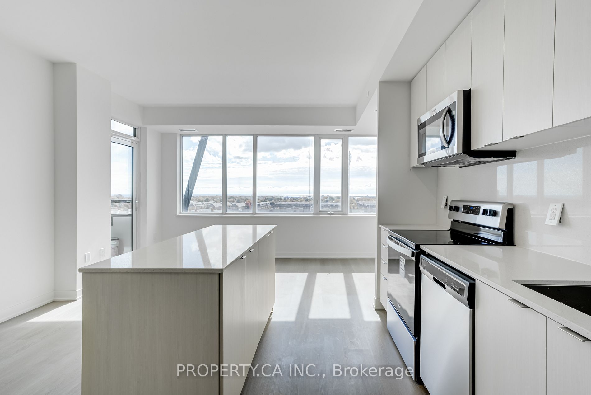 859 The Queensway, #713