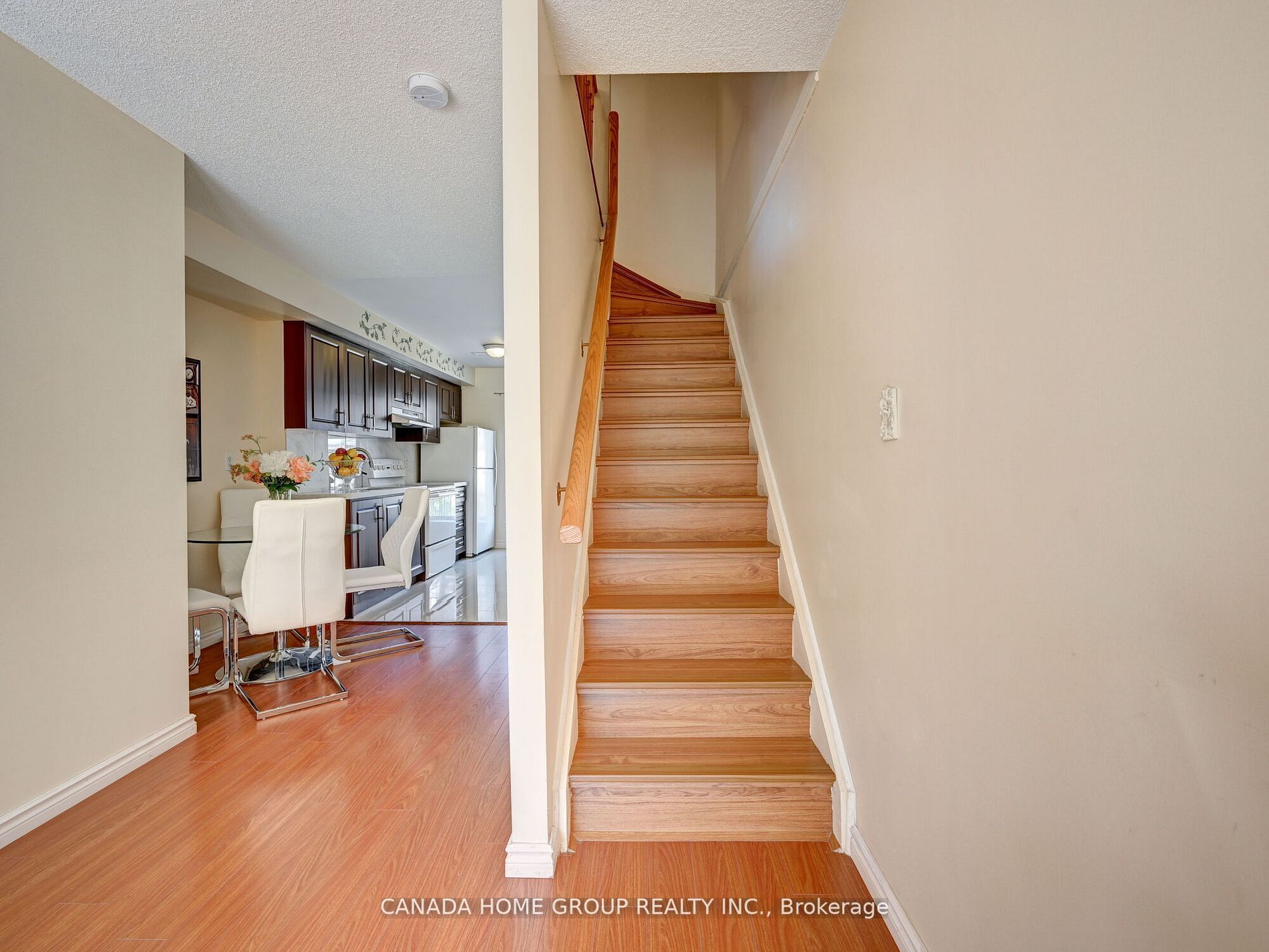 75 Strathaven Dr, #17