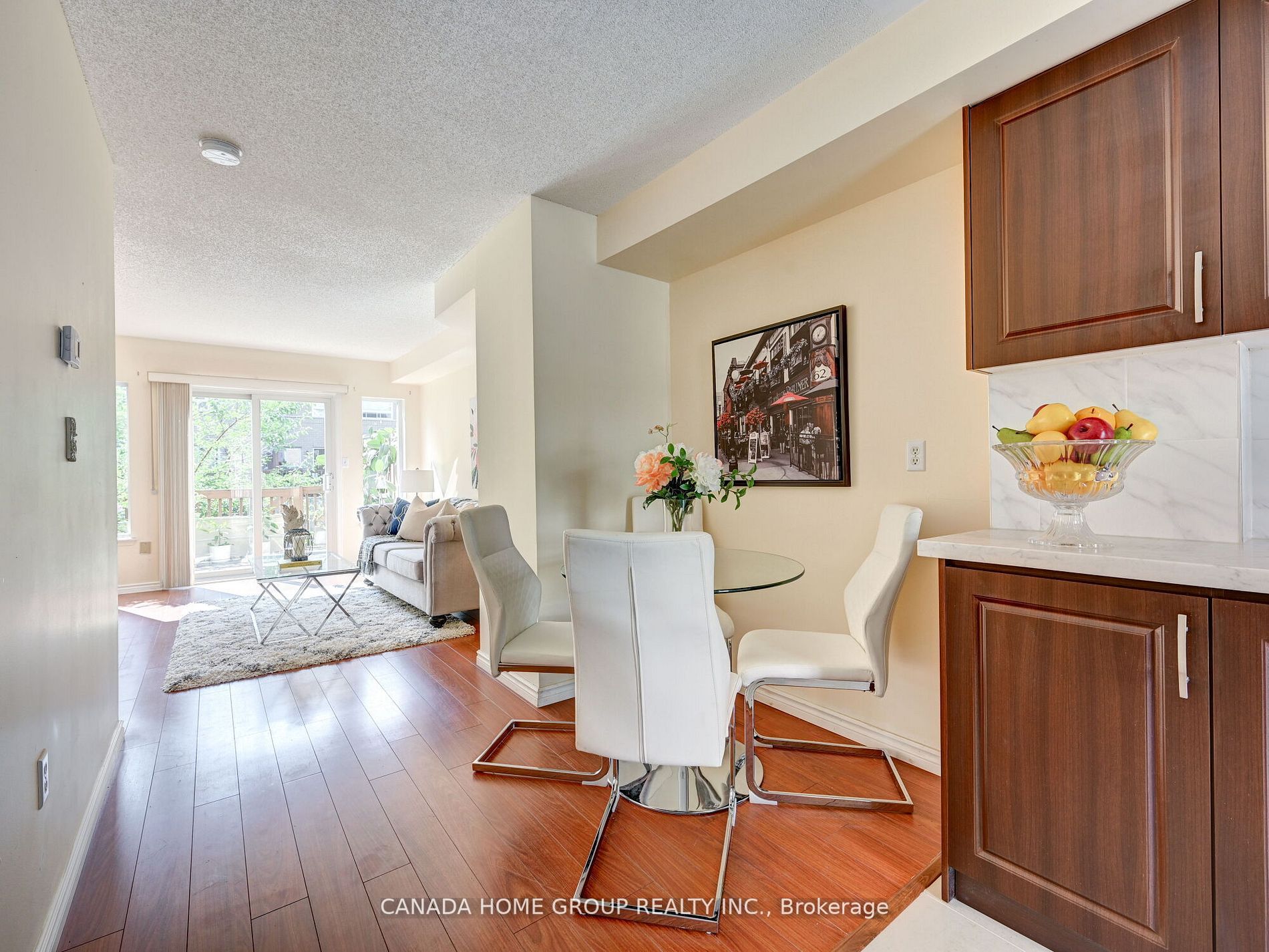 75 Strathaven Dr, #17