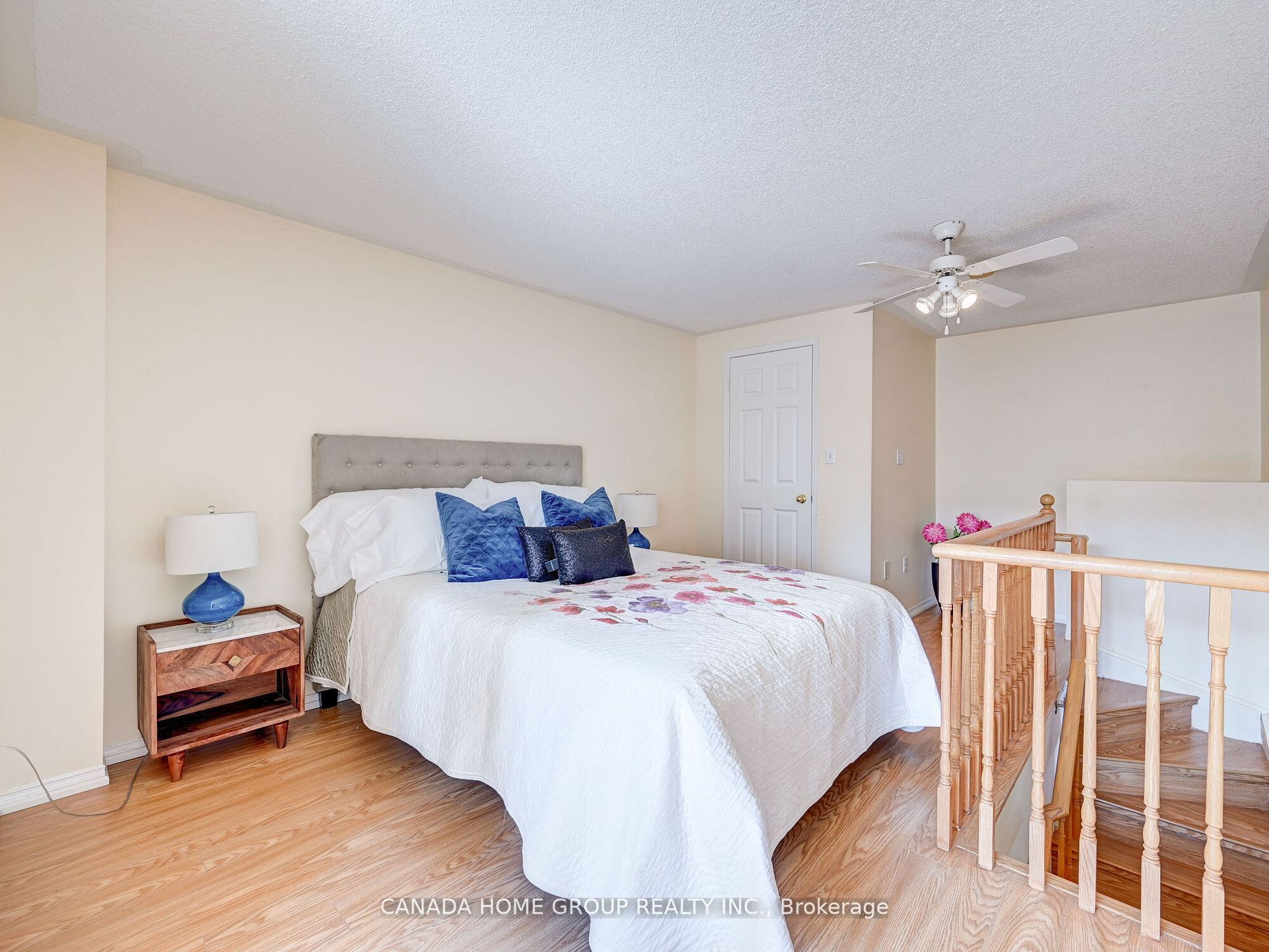 75 Strathaven Dr, #17