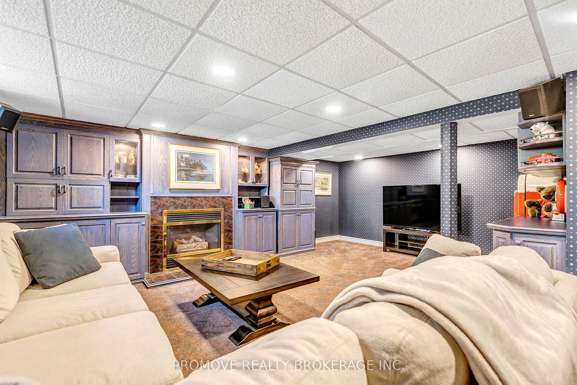 68 Irwin Cres