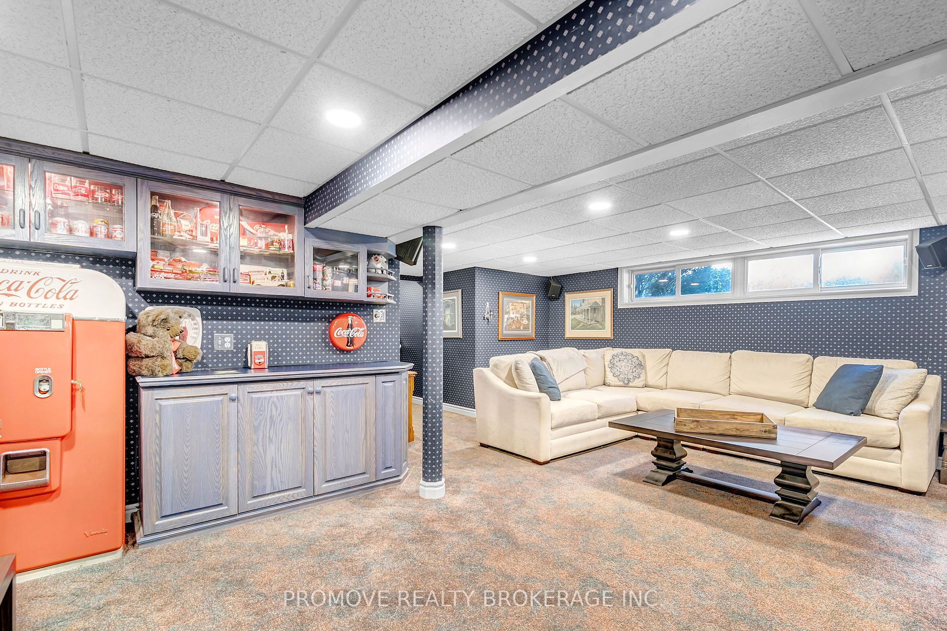 68 Irwin Cres