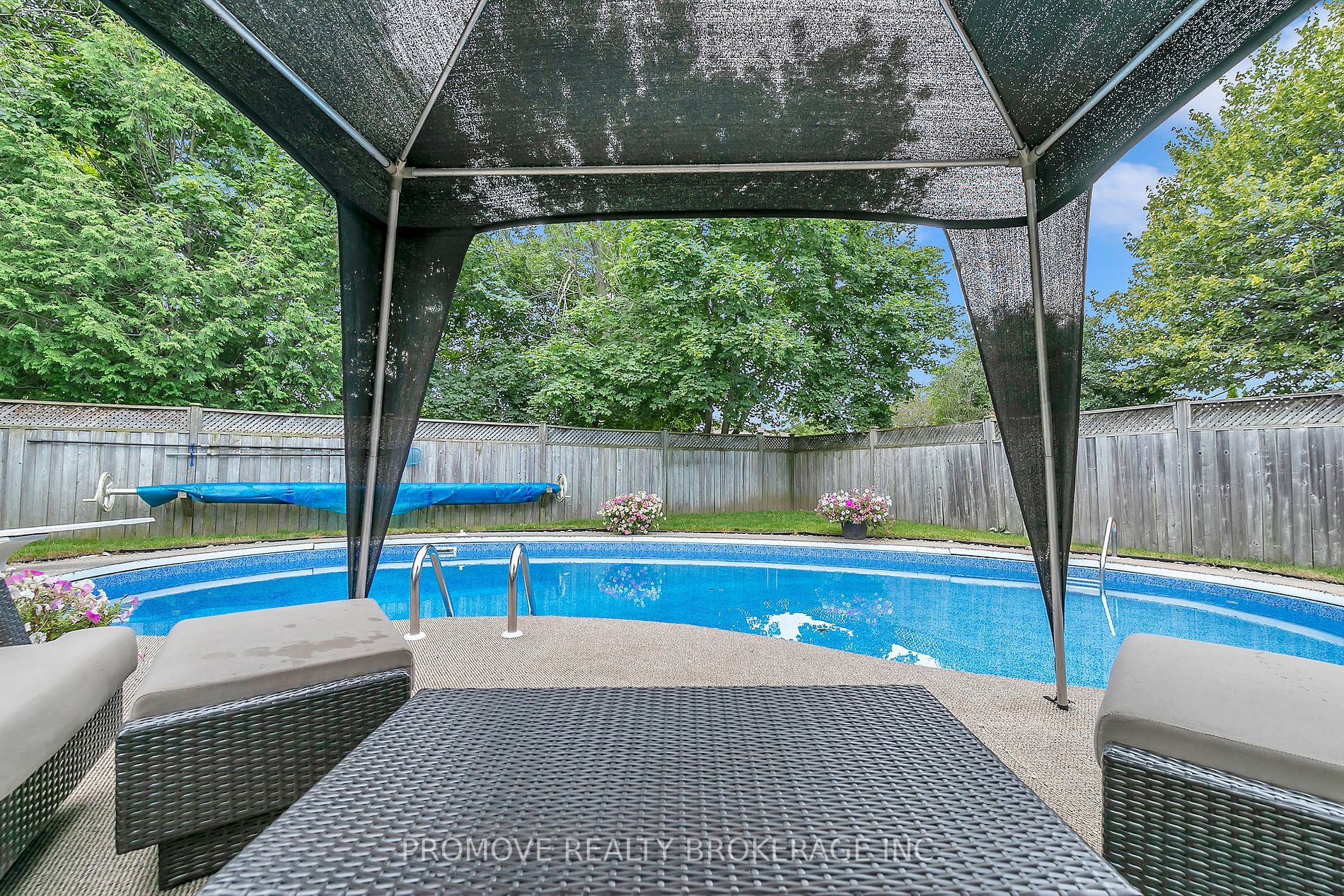 68 Irwin Cres
