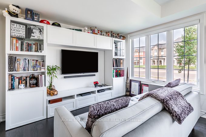 90 Lady Evelyn Cres