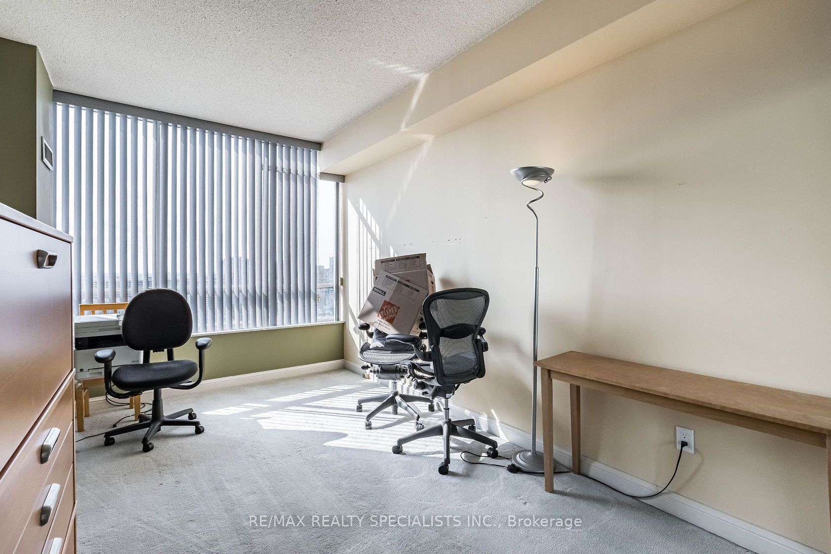 24 Hanover Road, #2204