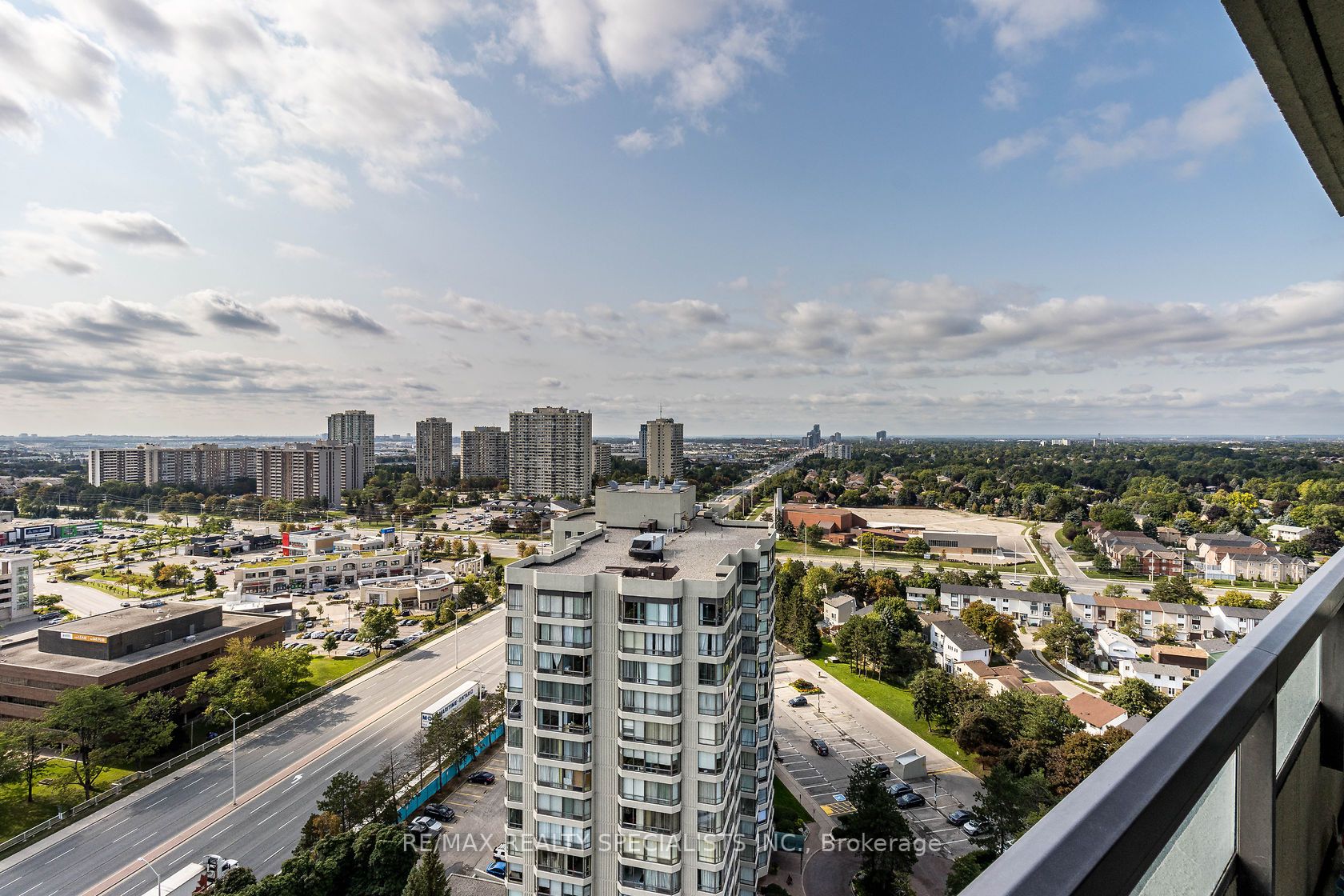 24 Hanover Road, #2204