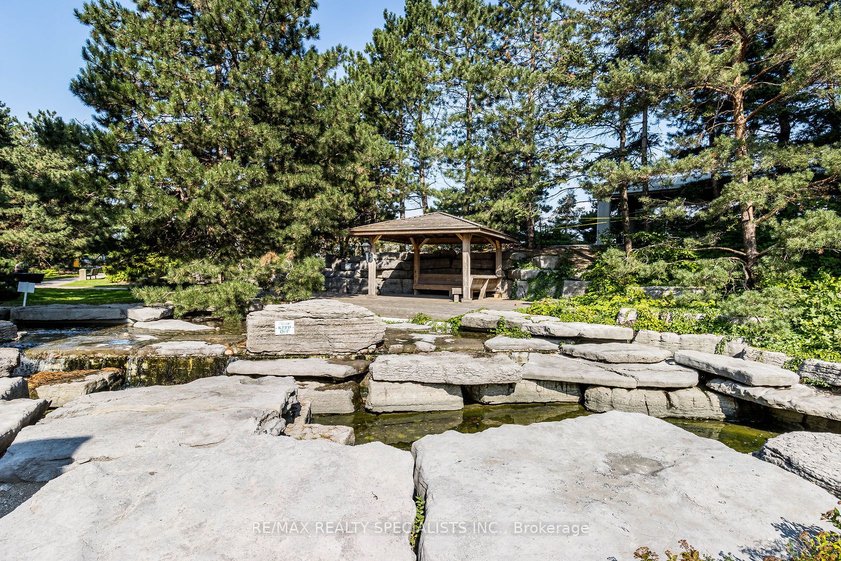 24 Hanover Road, #2204
