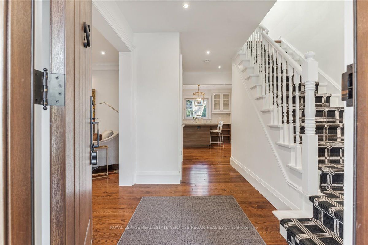 386 Moonglow Crt