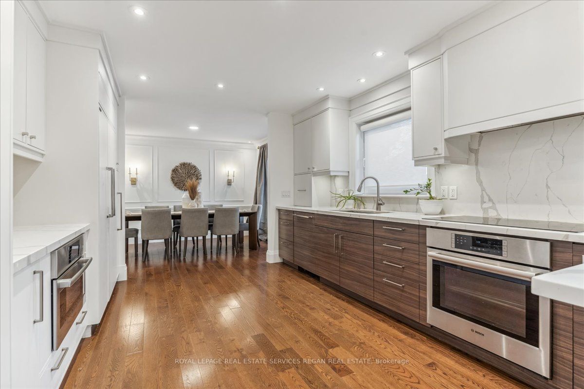386 Moonglow Crt