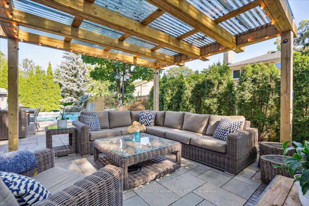 386 Moonglow Crt