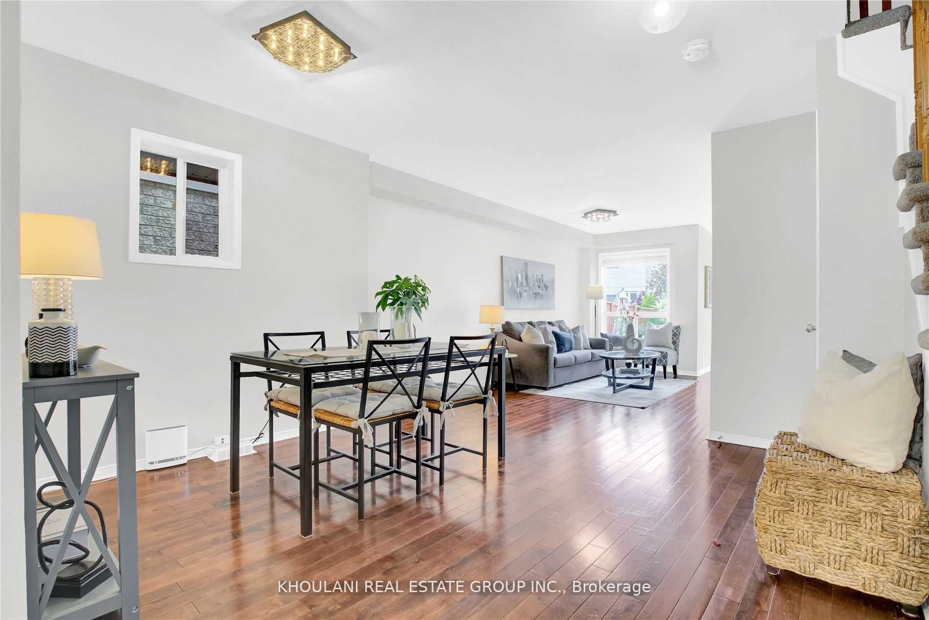 1215 Lamont Cres