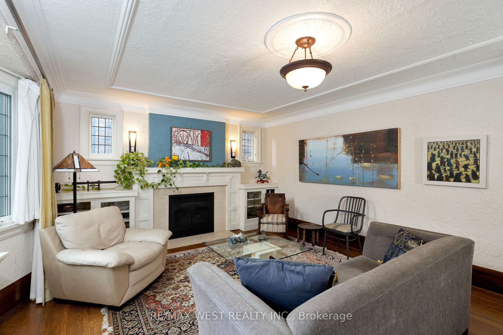 506 Riverside Dr