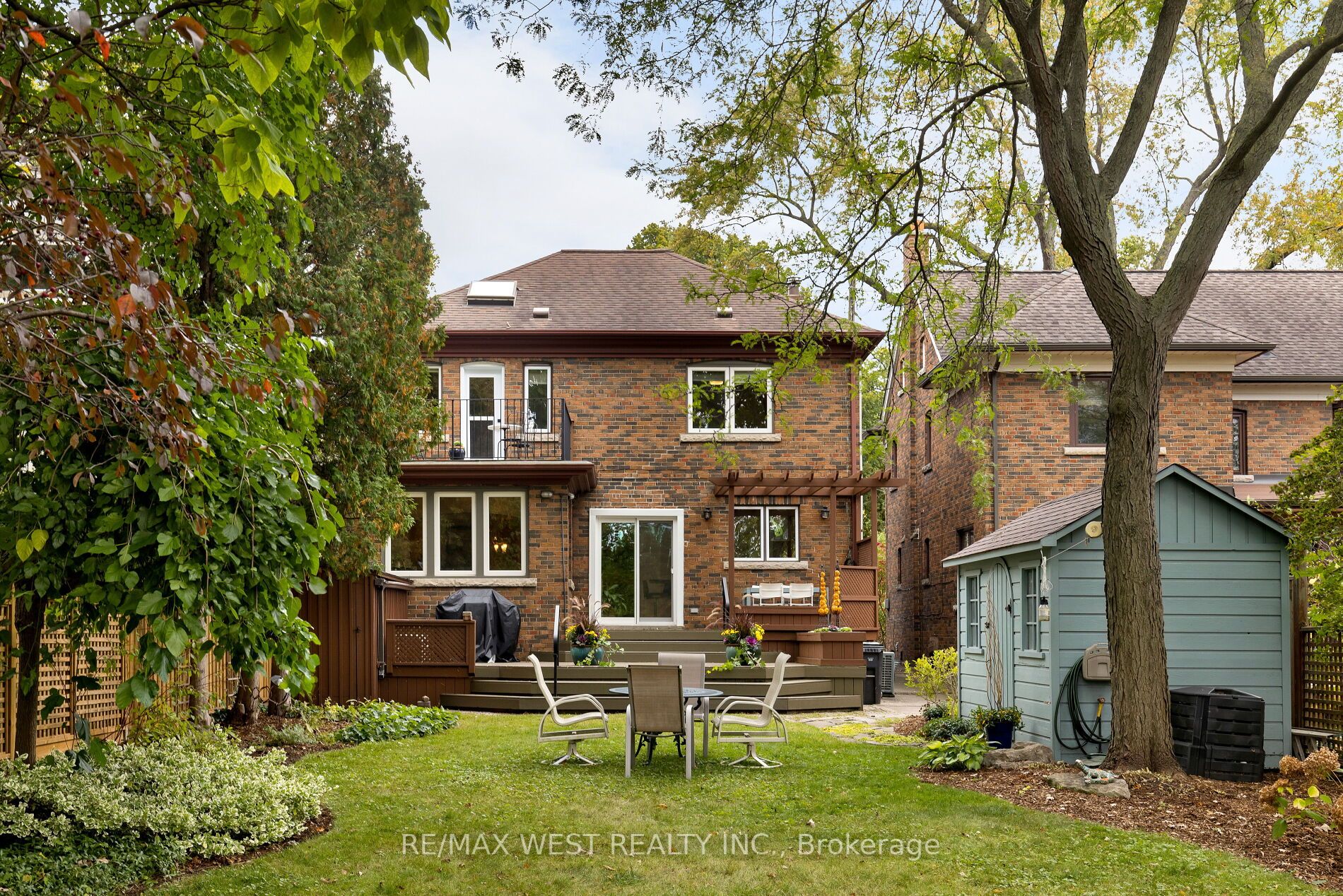 506 Riverside Dr