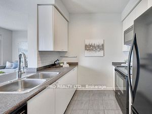 60 Heintzman St, #1613