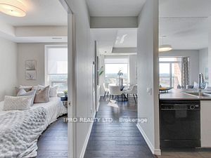 60 Heintzman St, #1613