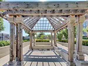 60 Heintzman St, #1613