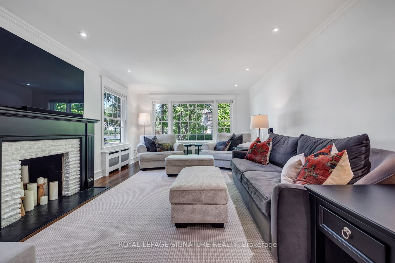 1237 Royal York Rd