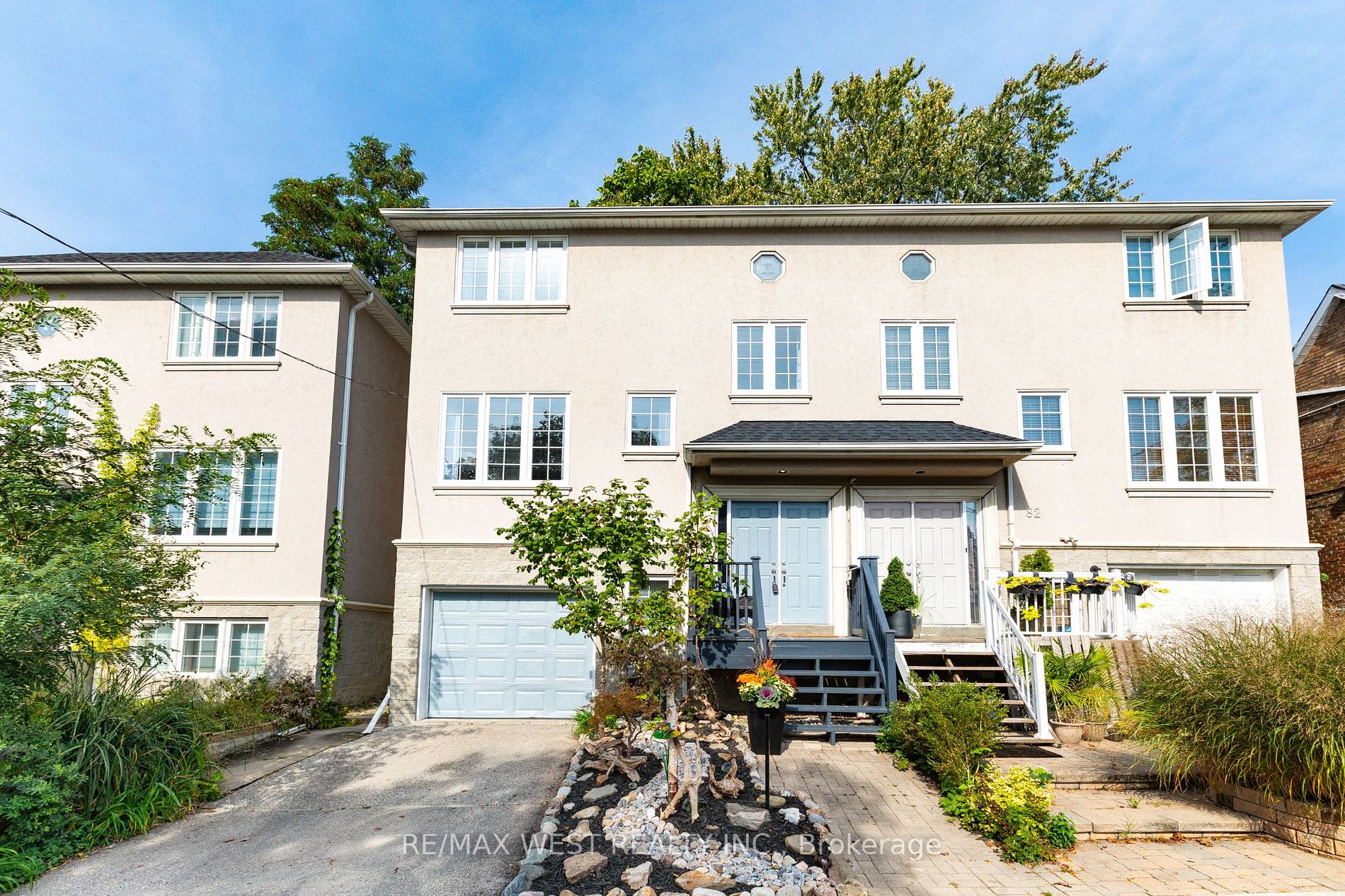 84 Edna Ave
