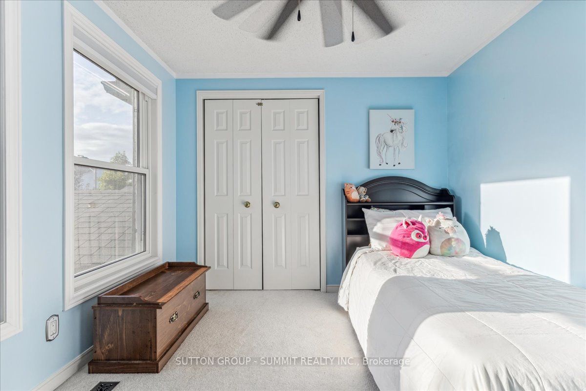 2153 Winding Way