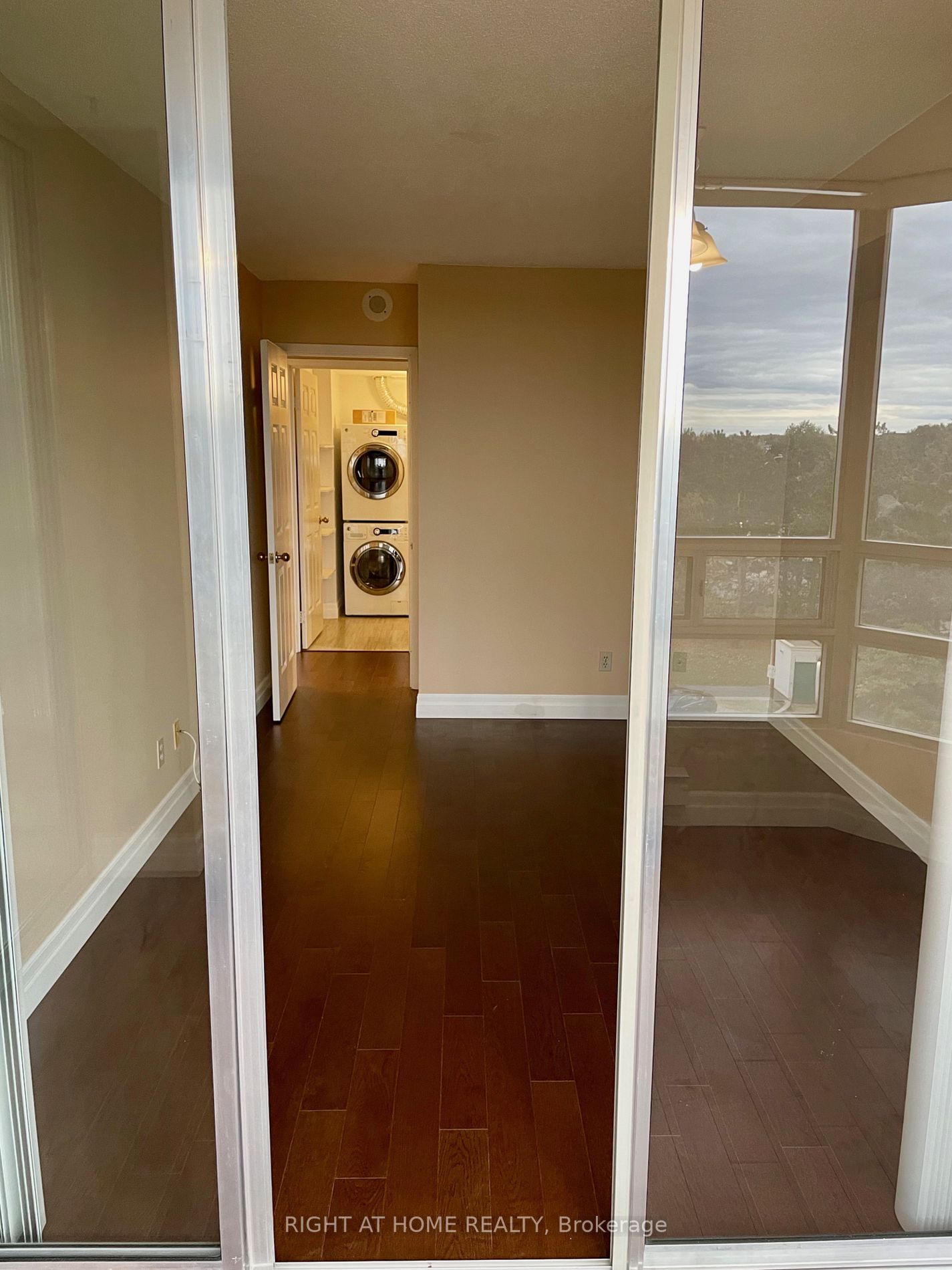 310 Mill St S, #505
