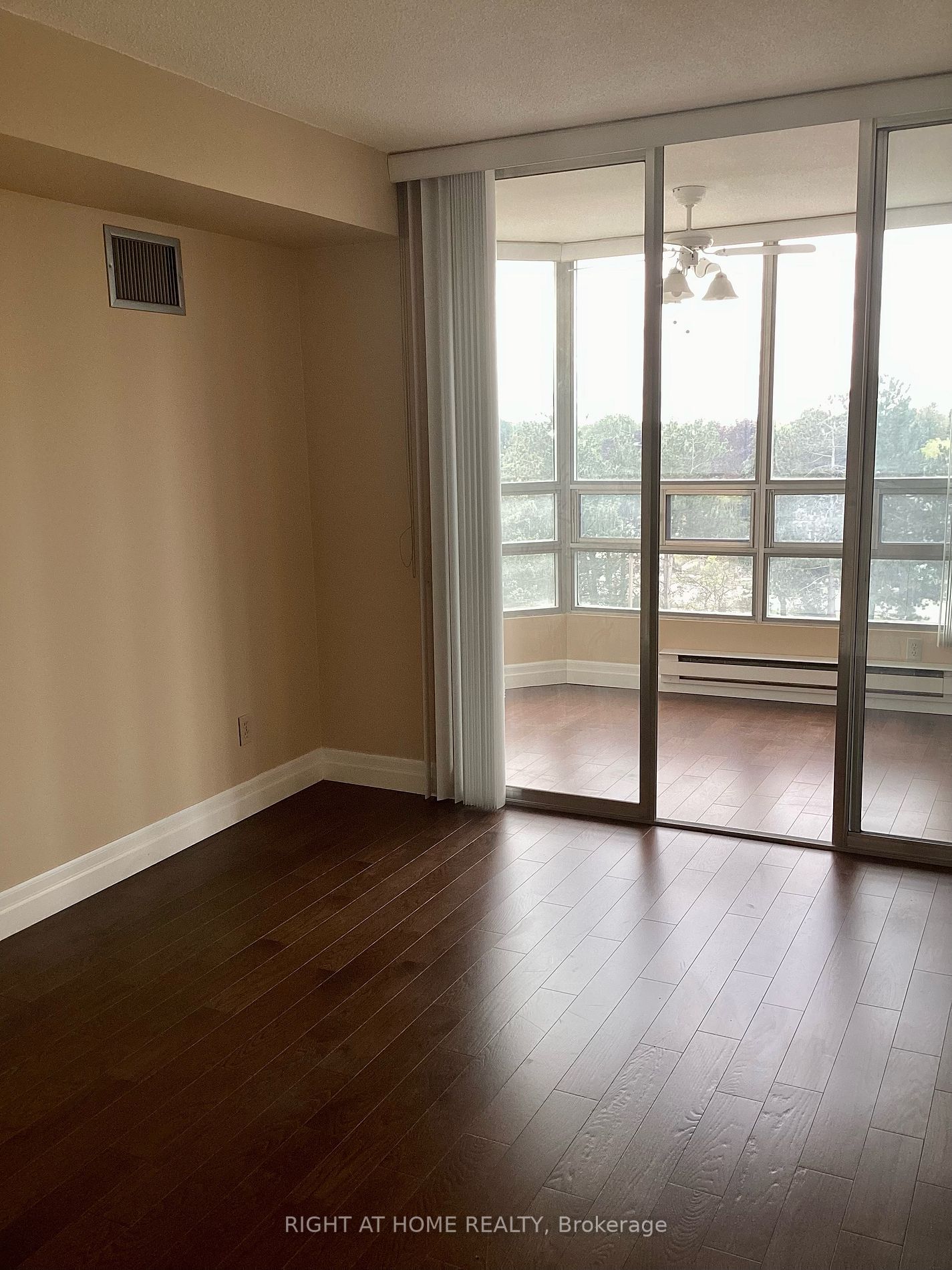 310 Mill St S, #505