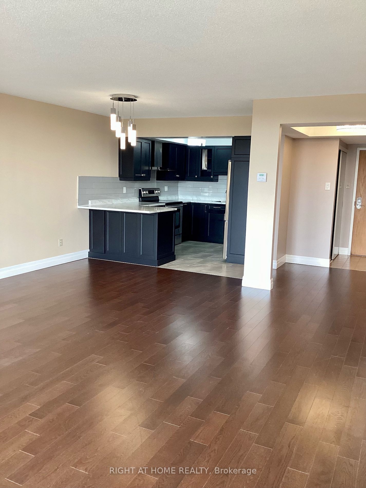 310 Mill St S, #505