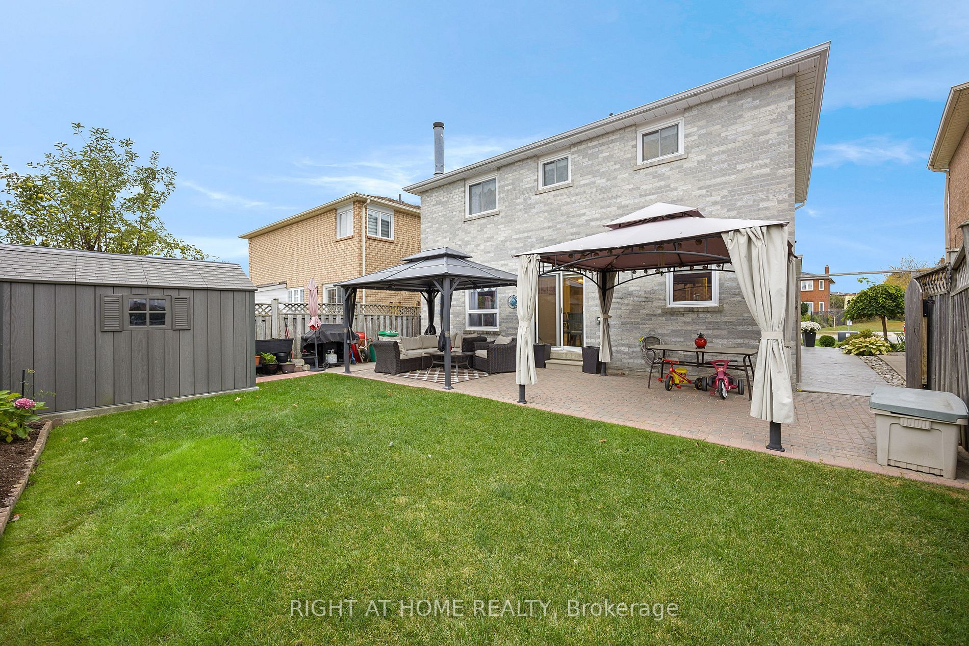 84 Torrance Wood