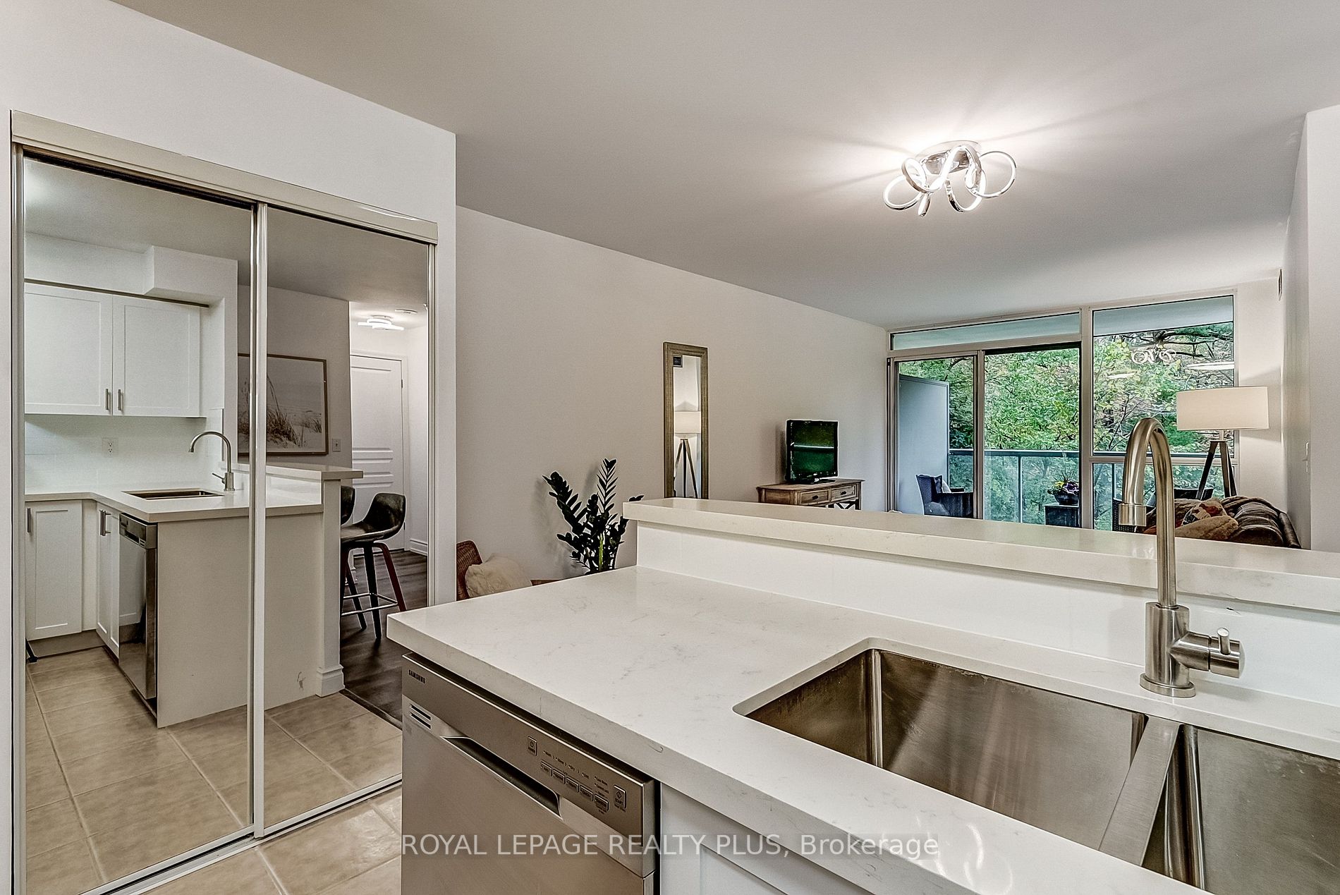 2565 Erin Centre Blvd, #508