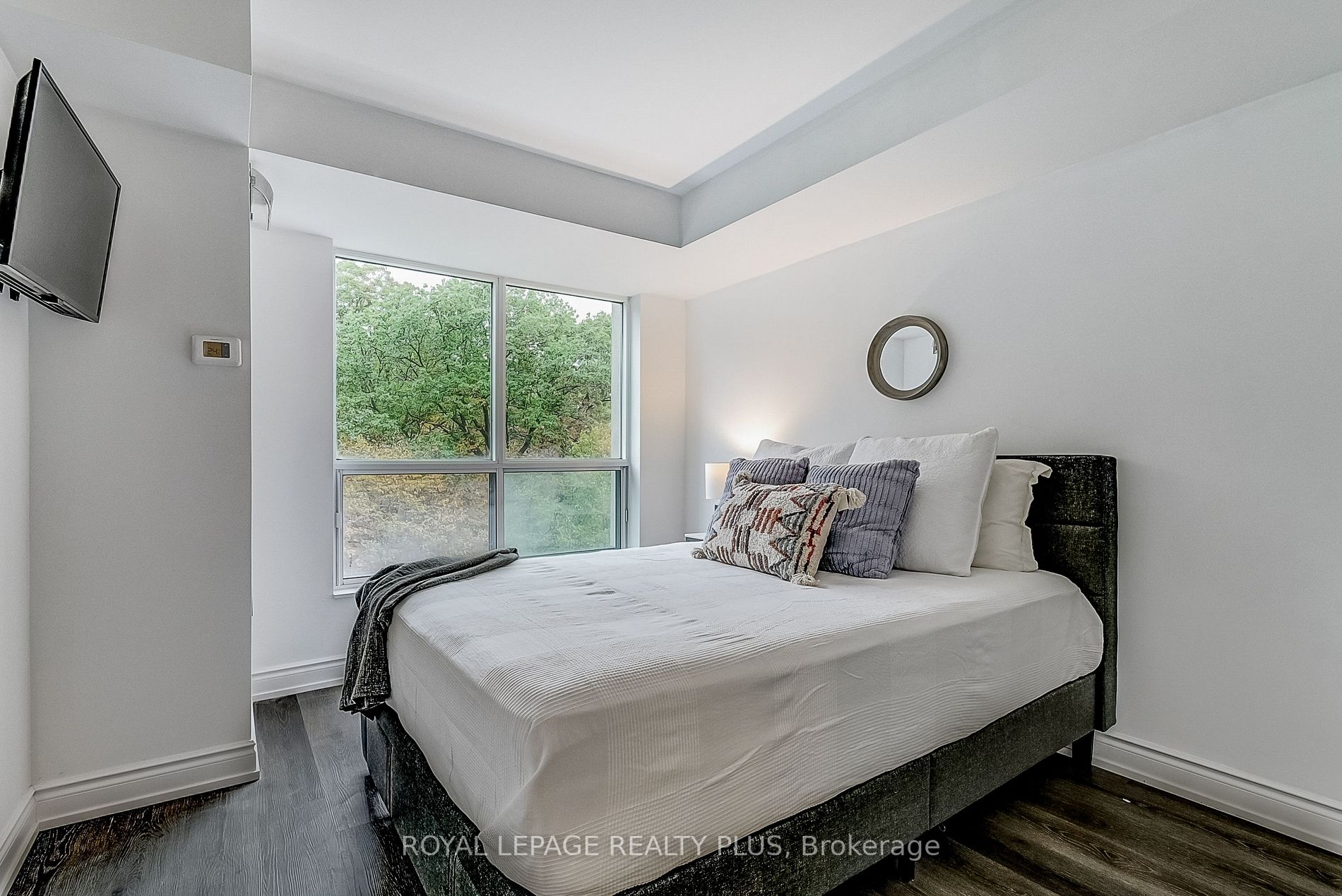 2565 Erin Centre Blvd, #508