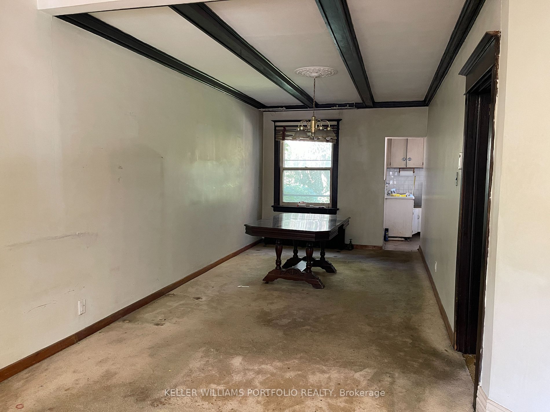 166 Howard Park Ave