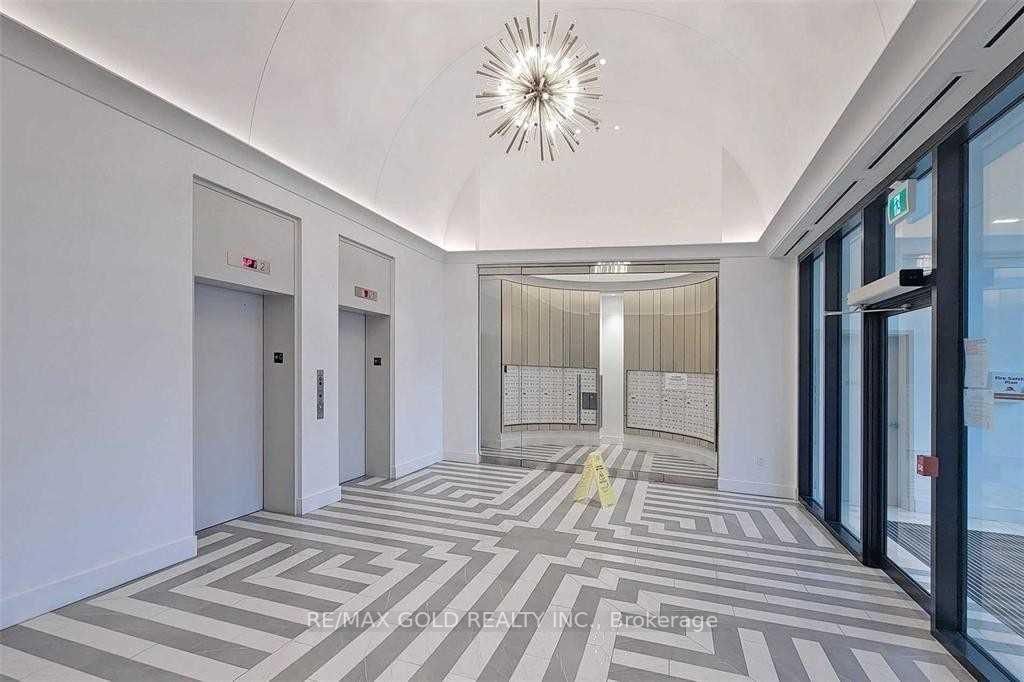 10 Gibbs Road, #1011