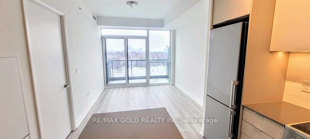 10 Gibbs Road, #1011