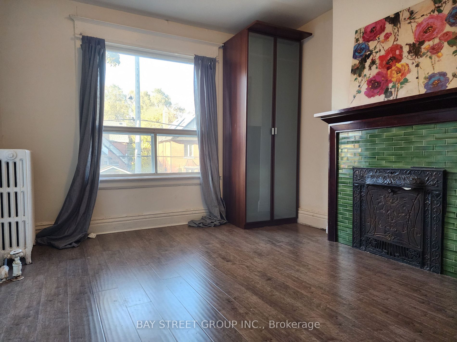 263 Wright Ave