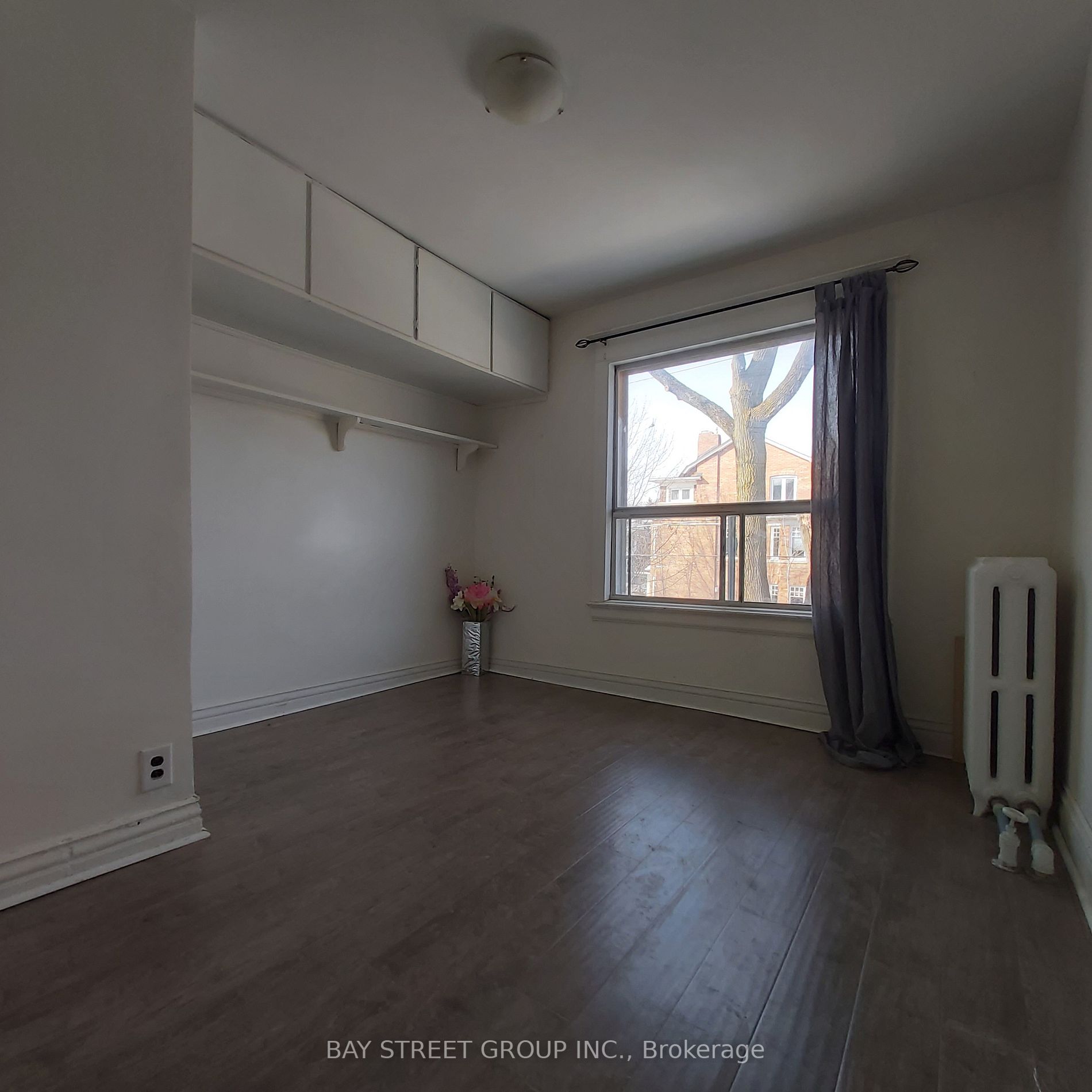 263 Wright Ave