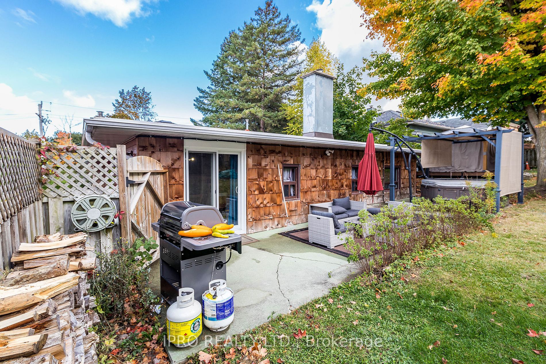 32 Victoria Avenue