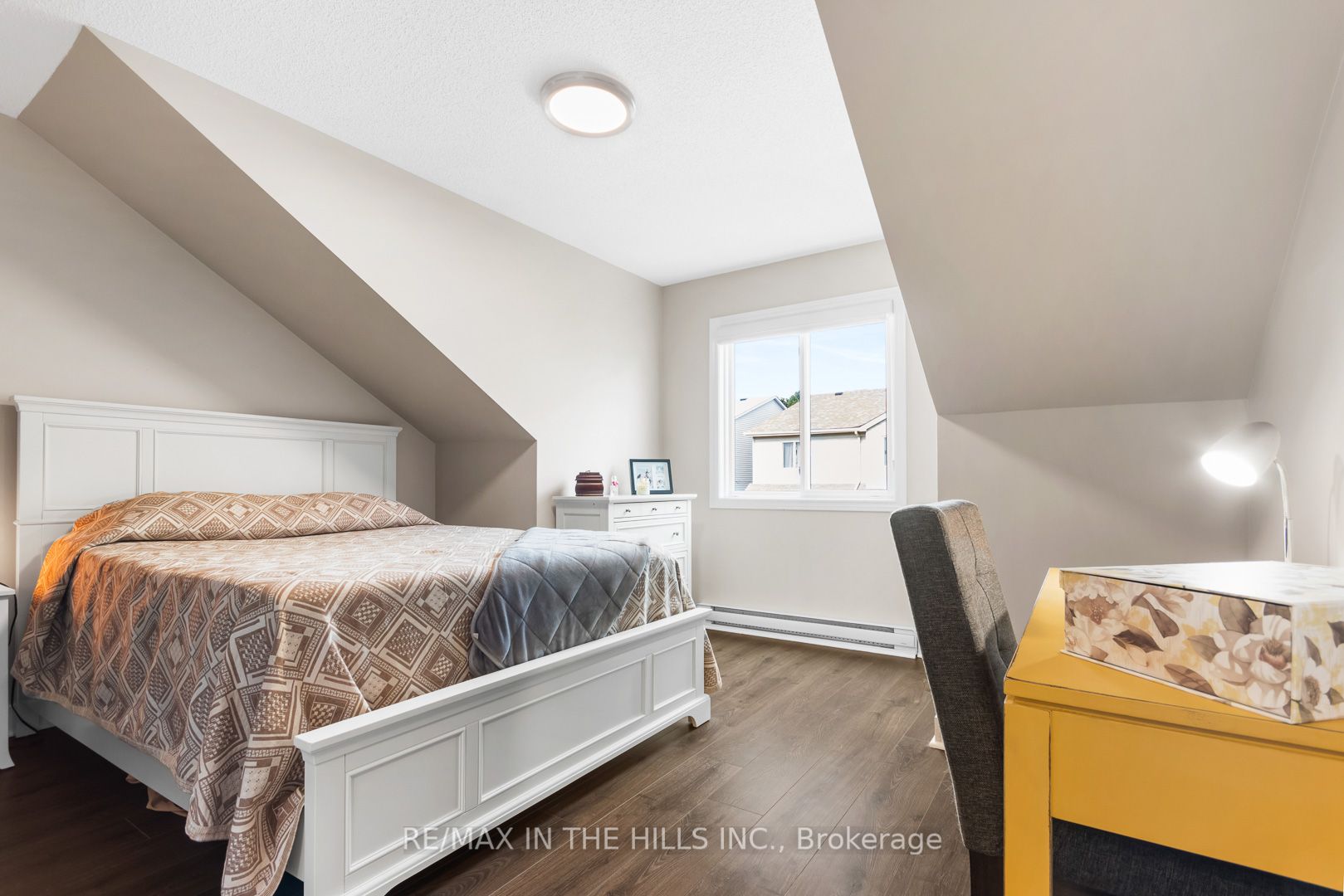90 Lawrence Ave, #103