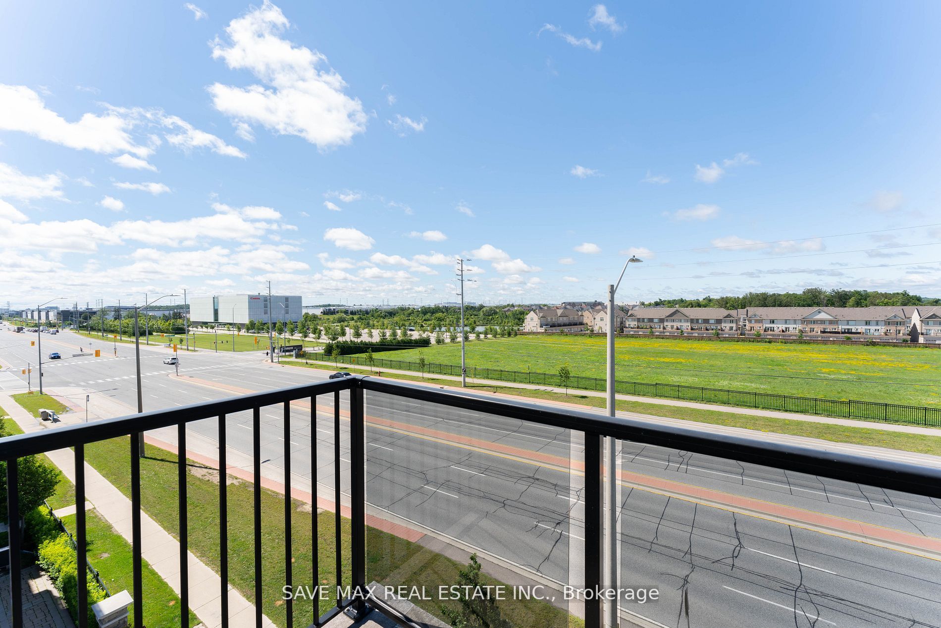 54 Sky Harbour Dr, #404