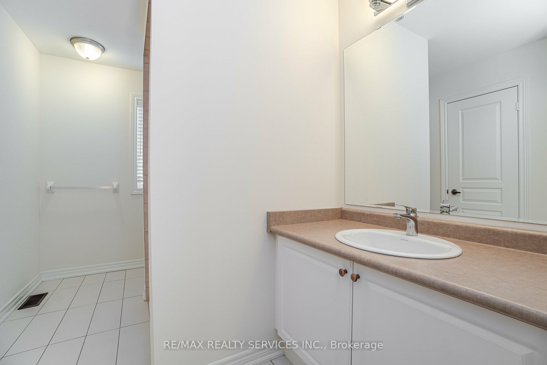 127 Squire Ellis Drive