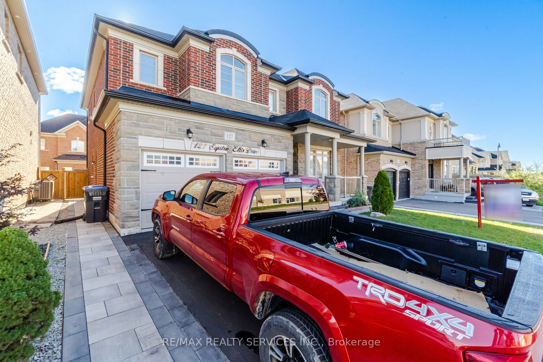 127 Squire Ellis Drive