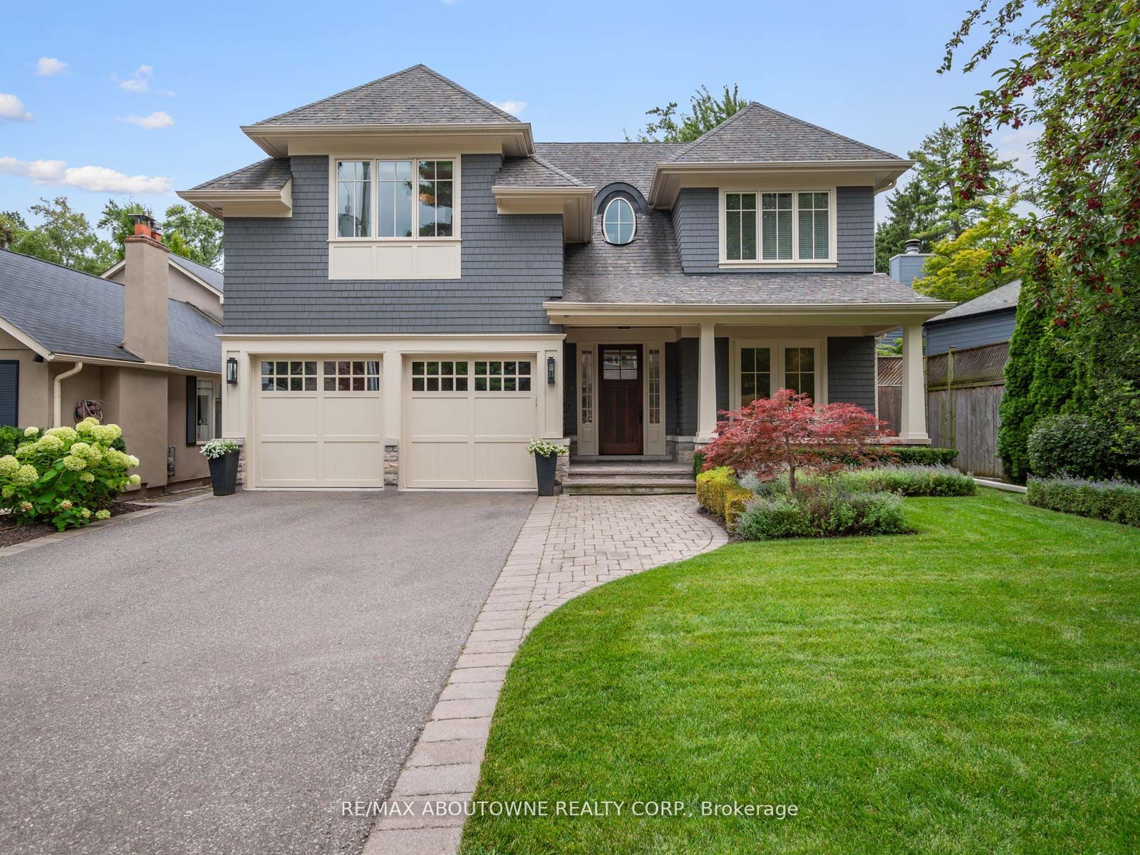 32 Howard Ave